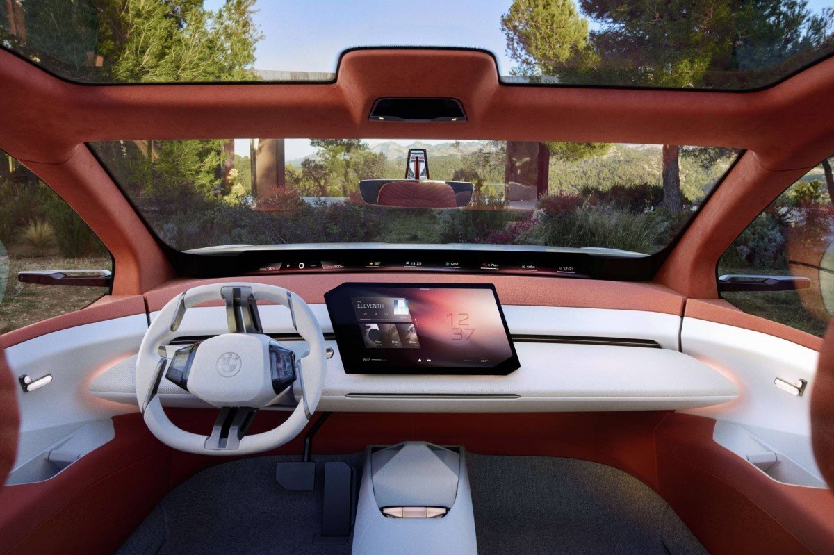 BMW decided that the best way to smarten up its cars in China is to partner with local tech giant Huawei.